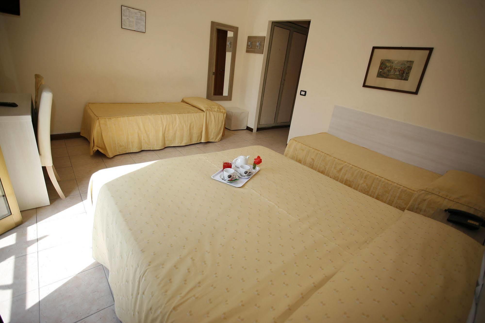 Hotel Adler Milano Eksteriør bilde